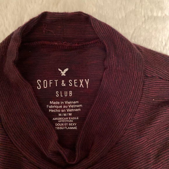 Tops - Picture 3 of 8